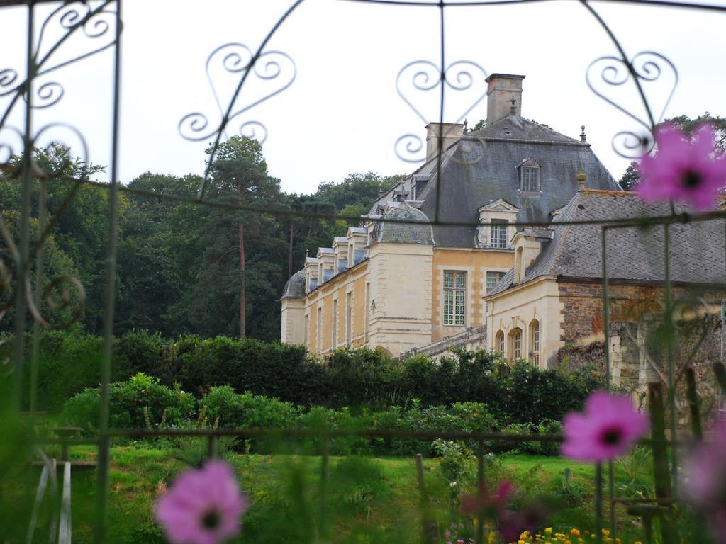 Chateau Du Boschet Bed and Breakfast Bourg-des-Comptes Exterior foto